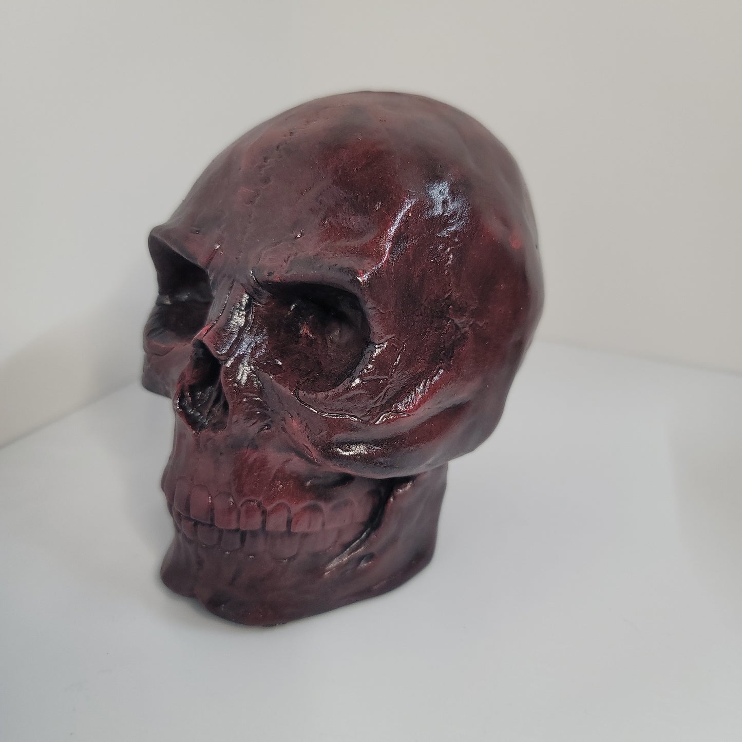 Medium Skull - red